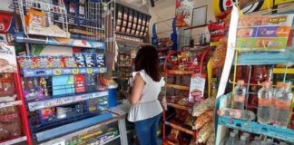Piden fiado en “tienditas” una de cada tres familias: Anpec