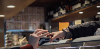 Tienditas se adaptan a los pagos electrónicos